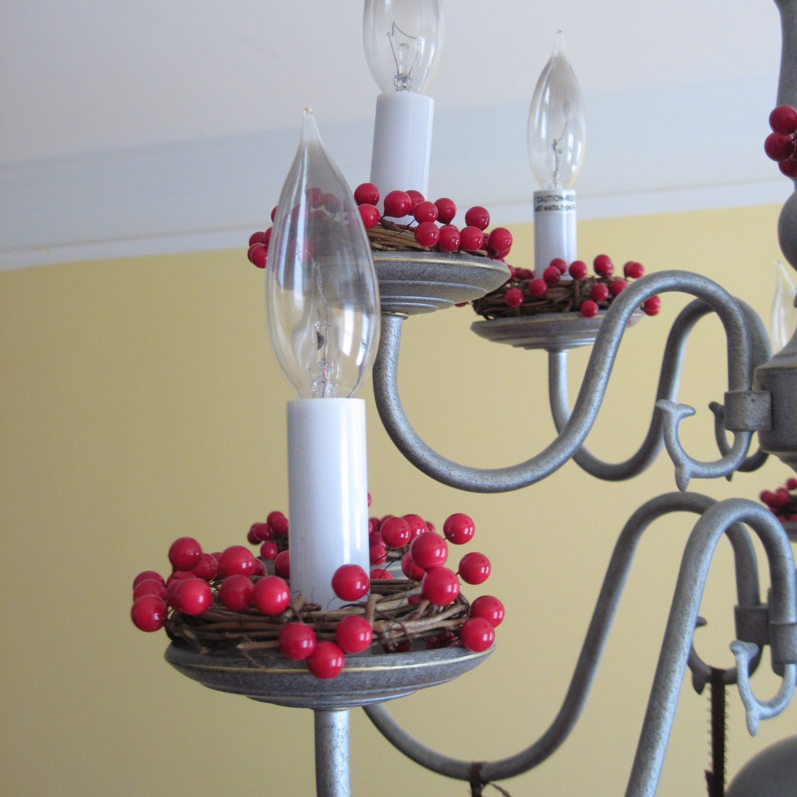 Shamble Ramble DIY Chandelier Cranberry Candle Wreaths