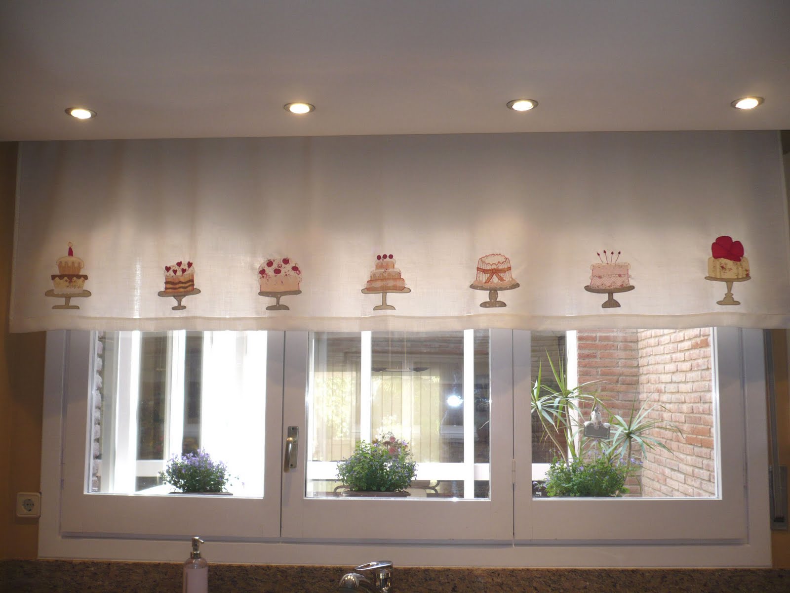 PETITS PUNTS PATCH': CORTINAS PARA LA COCINA