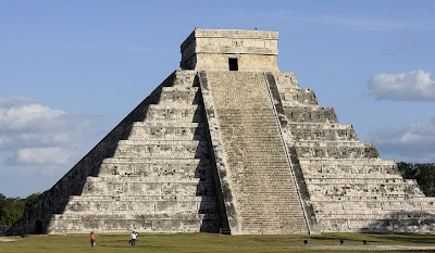 The Pyramid at Chichén Itzá, Yucatan Peninsula, Mexico