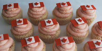 Canada+day+cupcakes