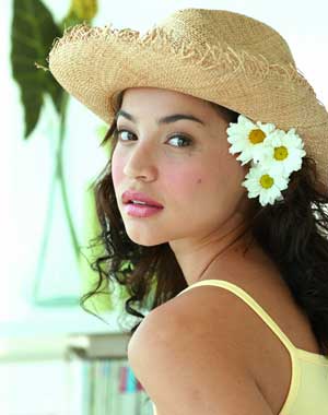 Anne Curtis Wardrobe Malfunction