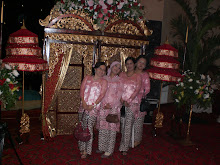 Foto Istri, Kak Rina, Dewi Adik dan Kak Ti