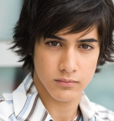 Avan Jogia Images
