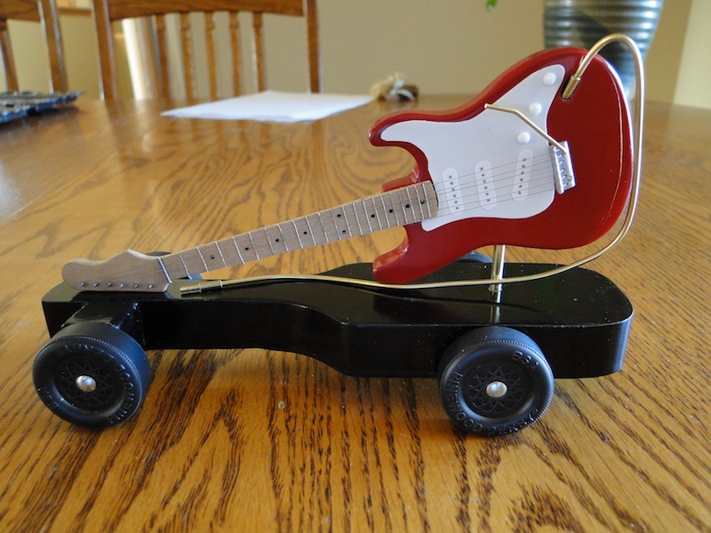Guitar Derby Car