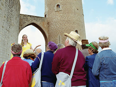 Getting Jobs: Tour Guide Jobs for Americans Getting Jobs: Tour Guide Jobs for Americans