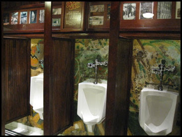 Locus Berliner Mauer Wc In Las Vegas