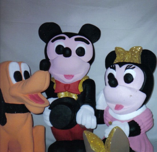 Mickey, Minnie e Pluto.