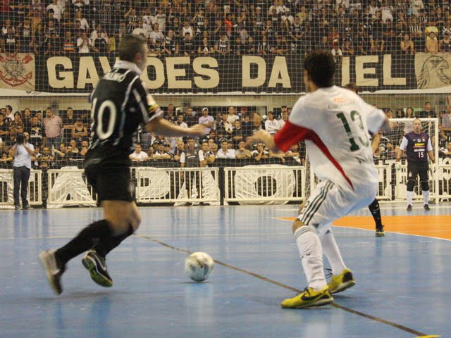 Semifinal do Paulista de Futsal é decidida após erro de arbitragem