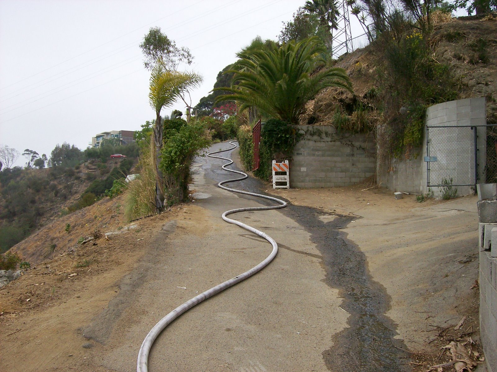 [hose+stretched+uphill.JPG]