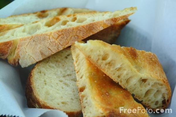 [09_03_4---Italian-Bread_web.jpg]
