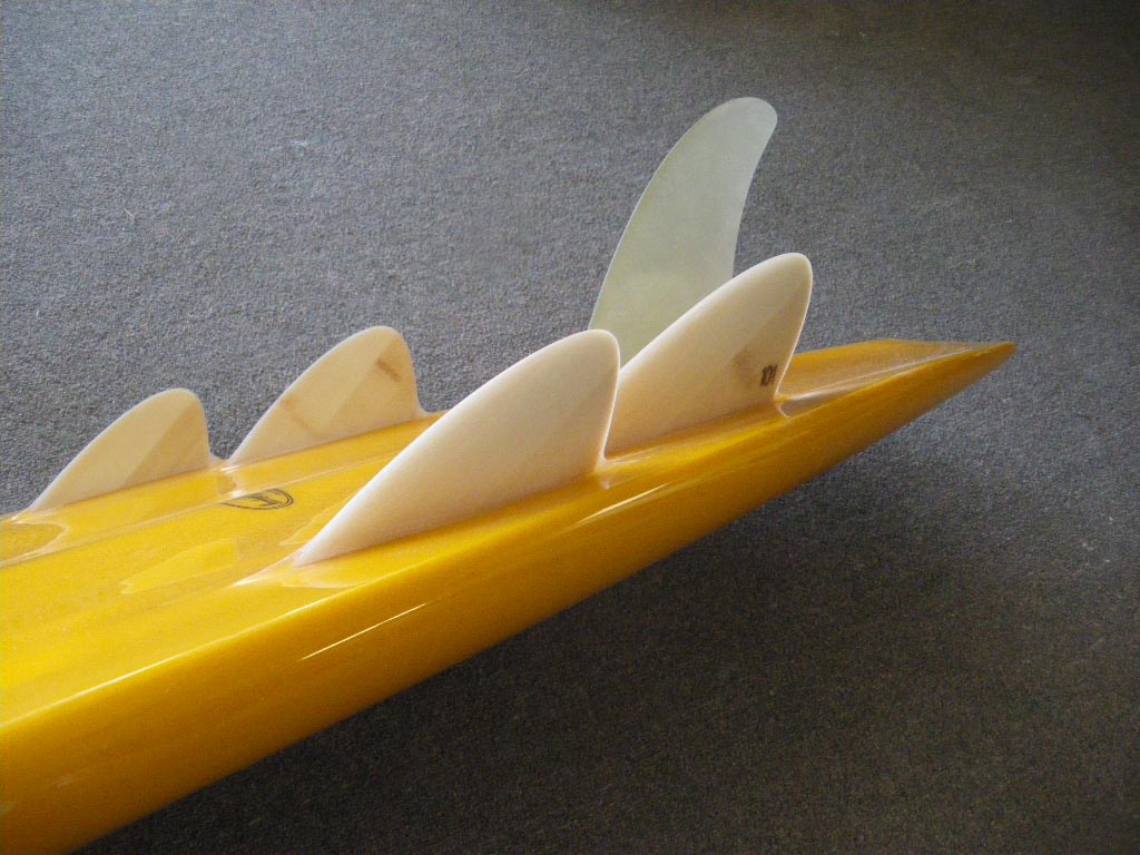 [bonzer_fins.jpg]