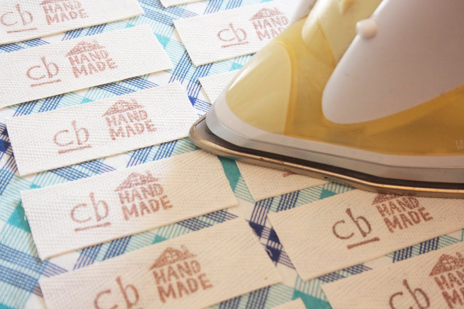 craftyblossom fabric labels a tutorial