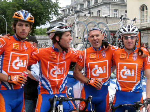 [Pyrenees'07-equipo.jpg]