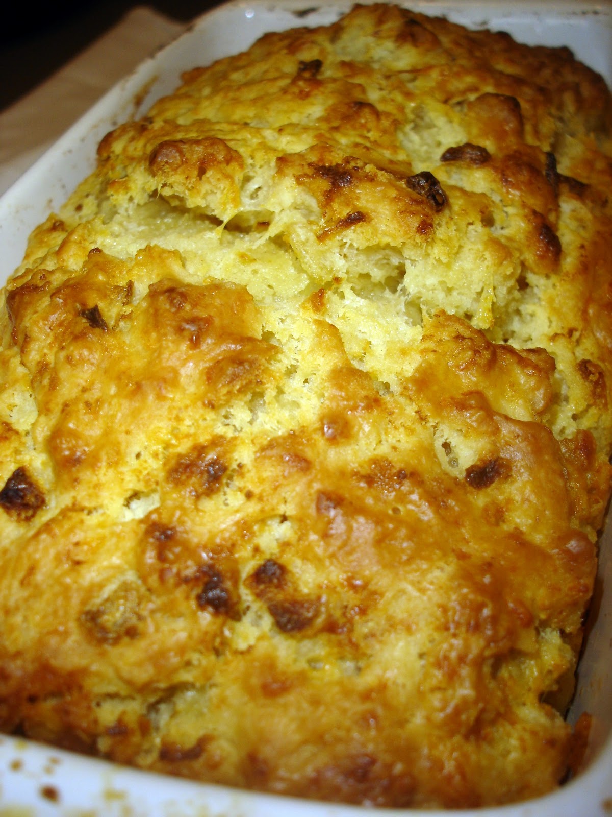 Mom's Cooking Club Onion and Fontina Beer Batter Bread......New Year