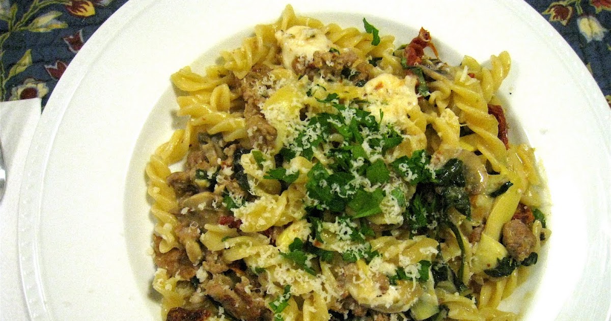 FOODjimoto Sausage, Artichoke and Sundried Tomato Pasta