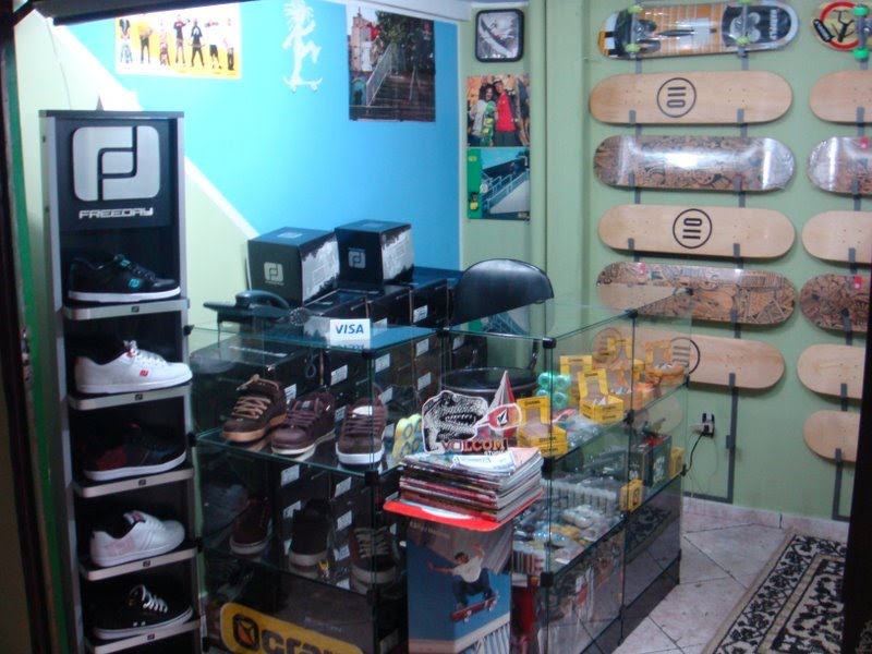UNDERGROUND SKATEBOARD Maanaim Skate Shop