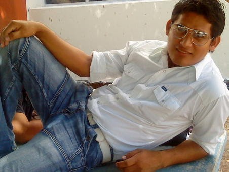 EL NACO ES UNIVERSAL: EL NACO QUE SE CREE GALAN¡¡