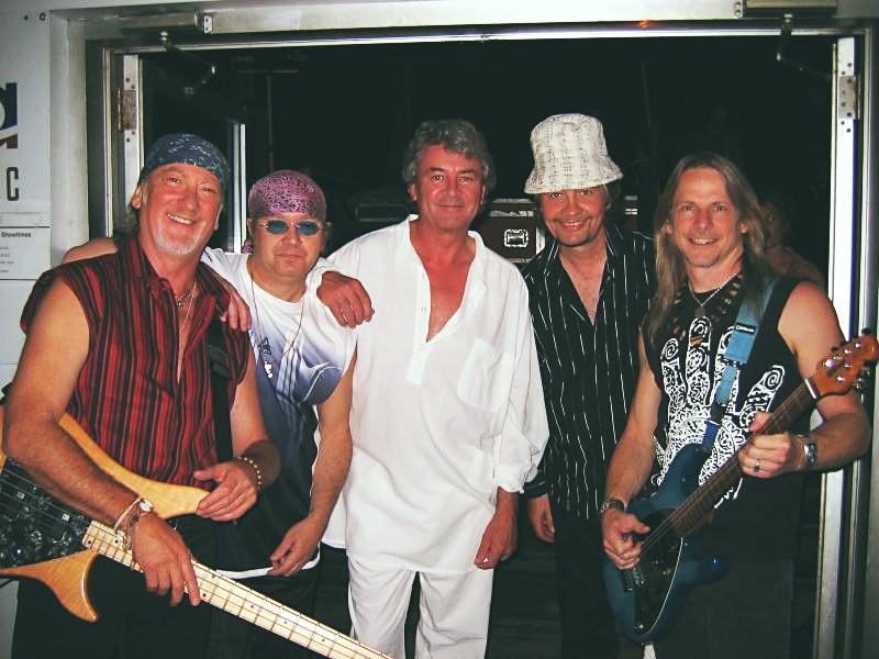 see Deep Purple on stage,