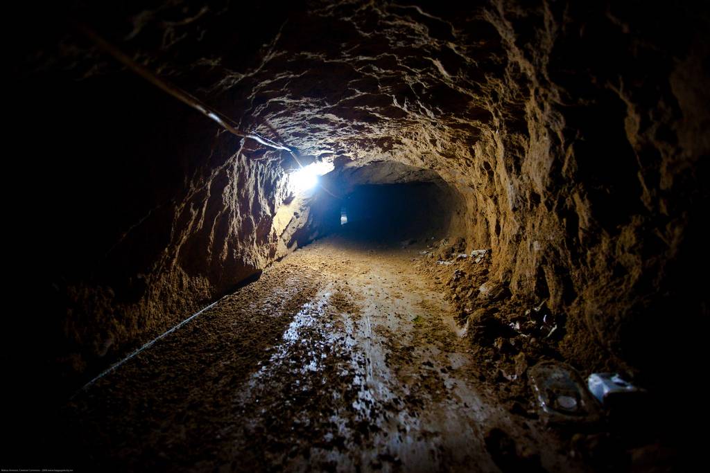 EARTH The World’s 5 Most Strangest Tunnels