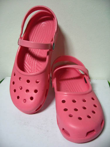 [crocs.JPG]