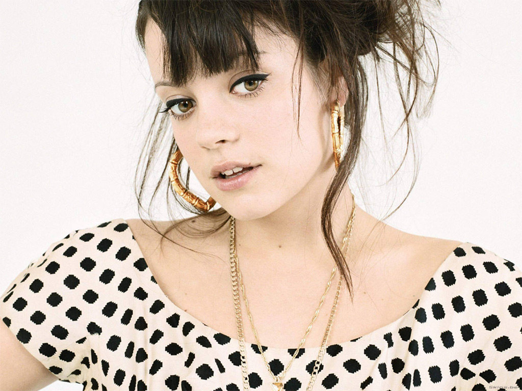 http://2.bp.blogspot.com/_yzpADBVHRHM/TIeeAA4swTI/AAAAAAAAC1M/Fr8bTAjzcFU/s1600/lily-allen.jpg