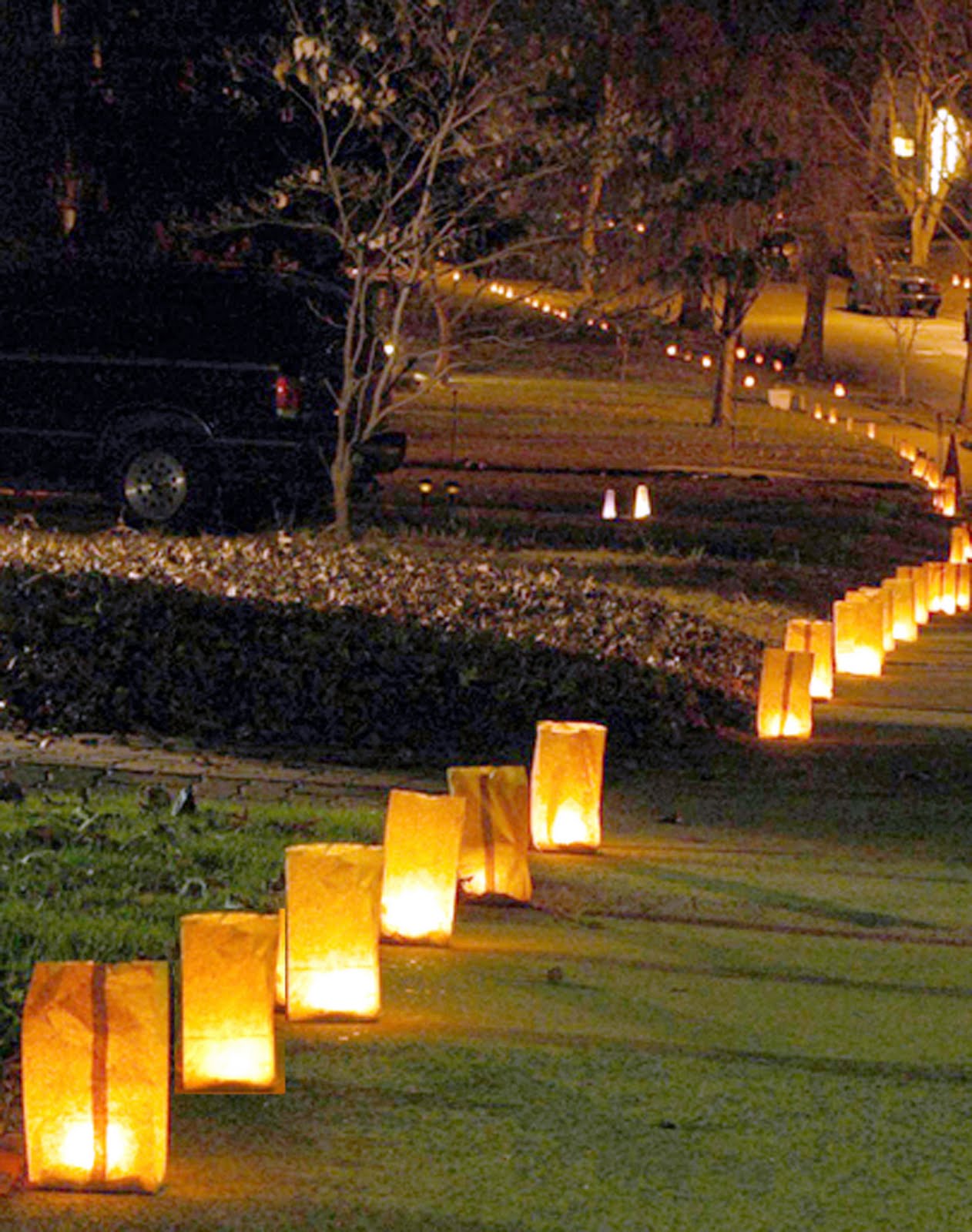 Gannondale Neighborhood Luminaria Night is December 12th!