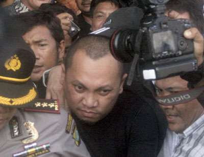 Inilah Rincian Sogokan Gayus Hingga bisa Kabur - Gayus Keluar Penjara - Kriminal Borneo Inilah Rincian Sogokan Gayus Hingga bisa Kabur - Gayus Keluar Penjara - Kriminal Borneo