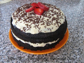 tort cu capsuni si mascarpone