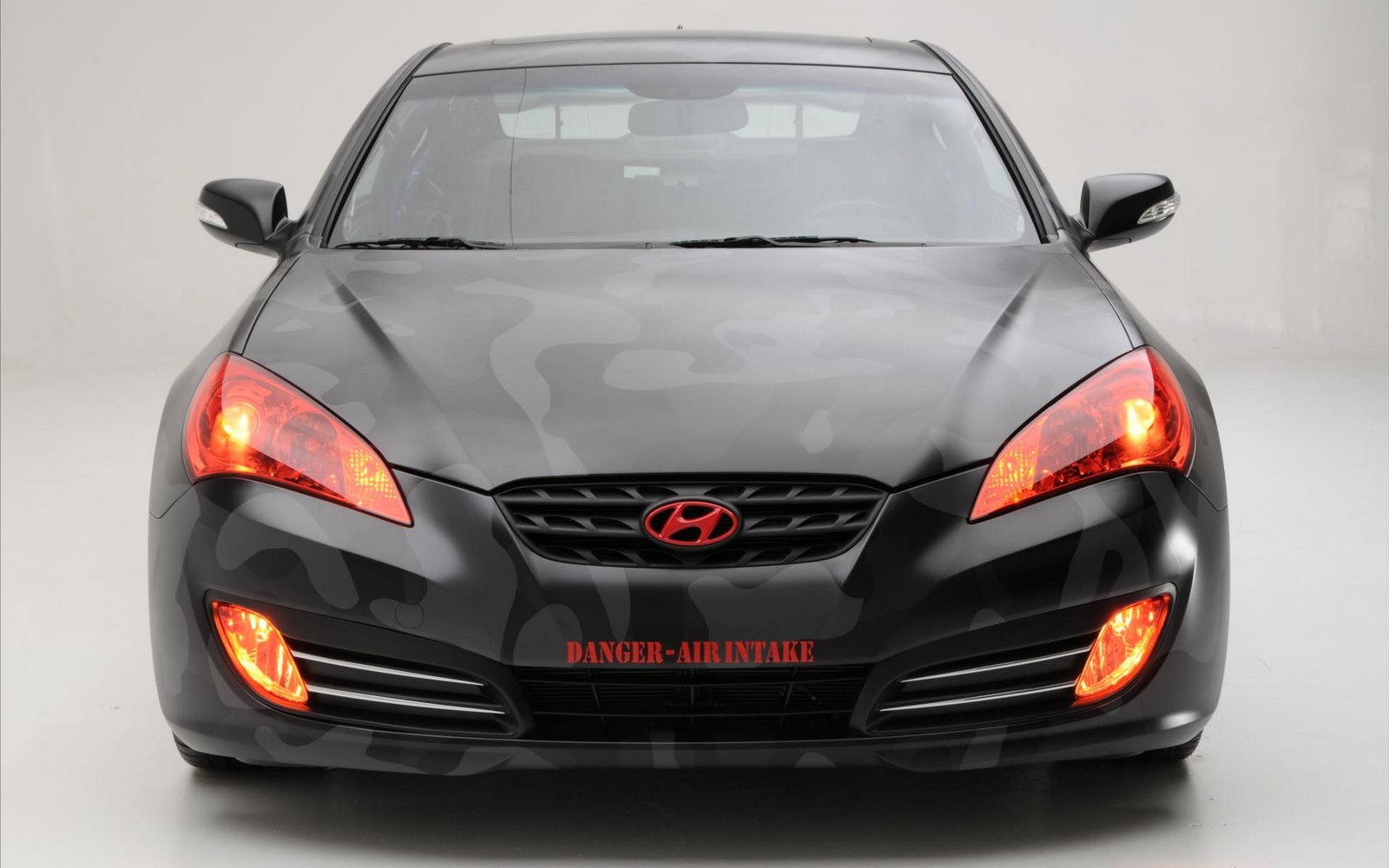[Hyundai+stripe+motif+supercar+(3).jpg]