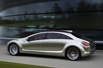 Mercedes Benz F-700 Concept side