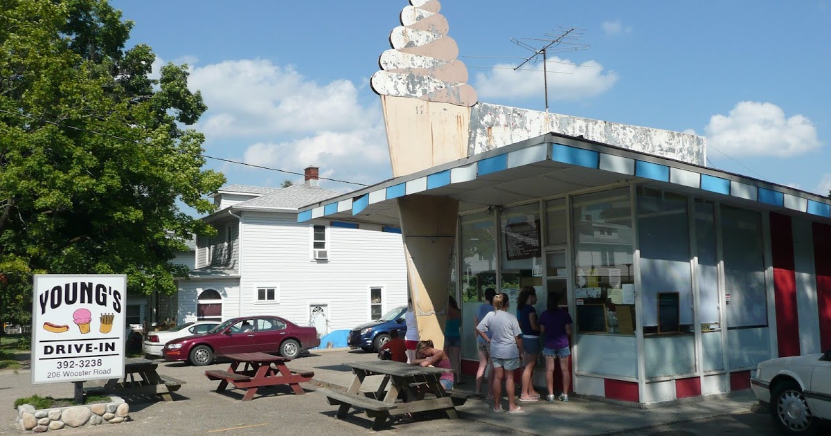 PIG OUT SPOTS Young's Drive In (Mount Vernon, OH)