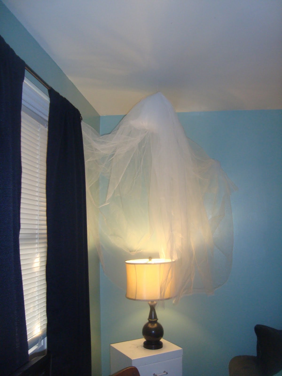 Simple Fun Ideas: Tulle Ghost Simple Fun Ideas: Tulle Ghost