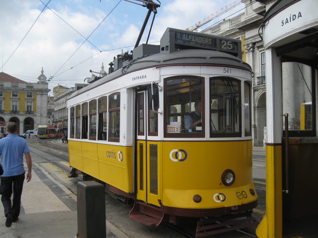 Https Www Grund Wissen De Linux Downloads Grundkurs Linux Pdf