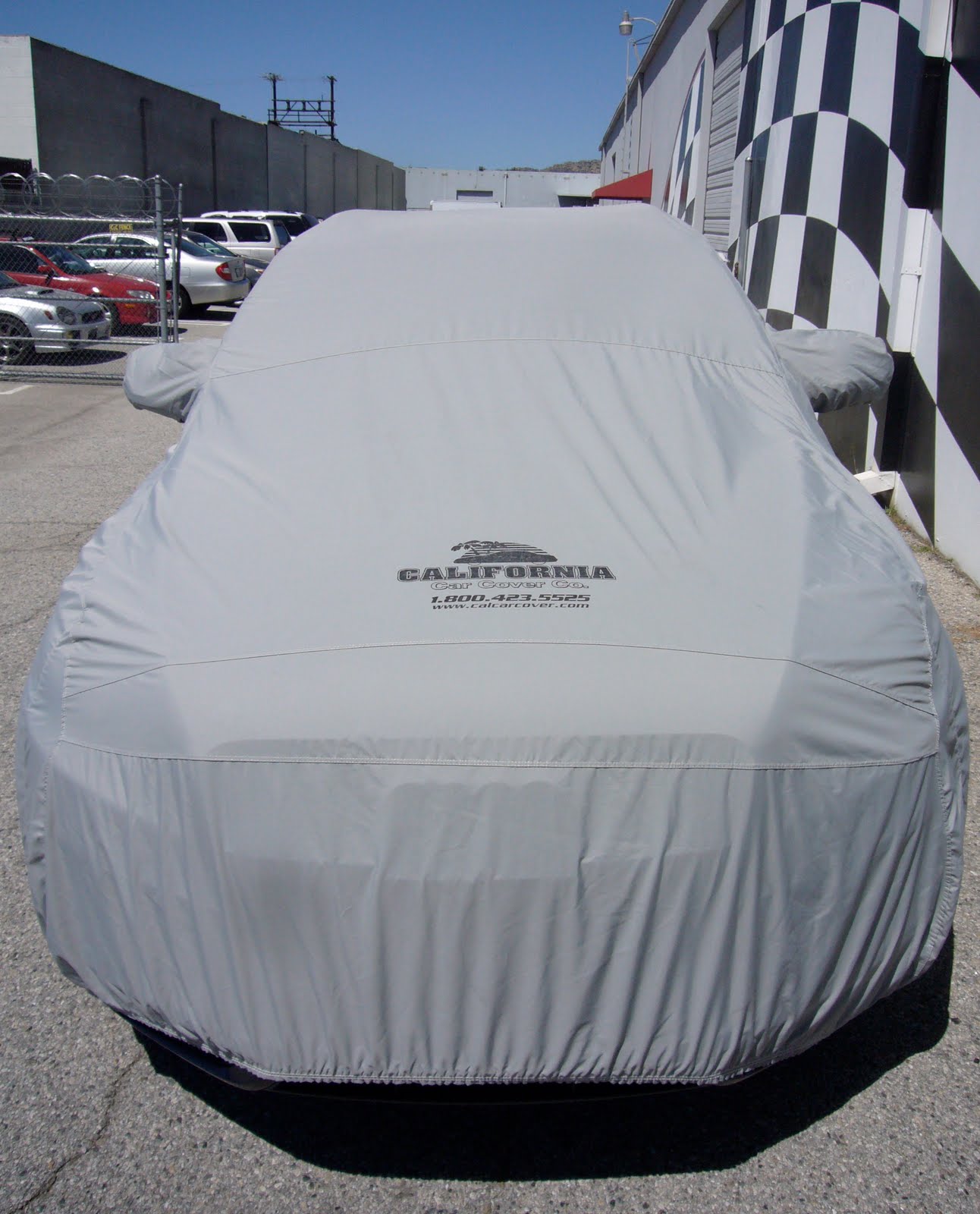 Covering Classic Cars Universal vs CustomFit Car Covers