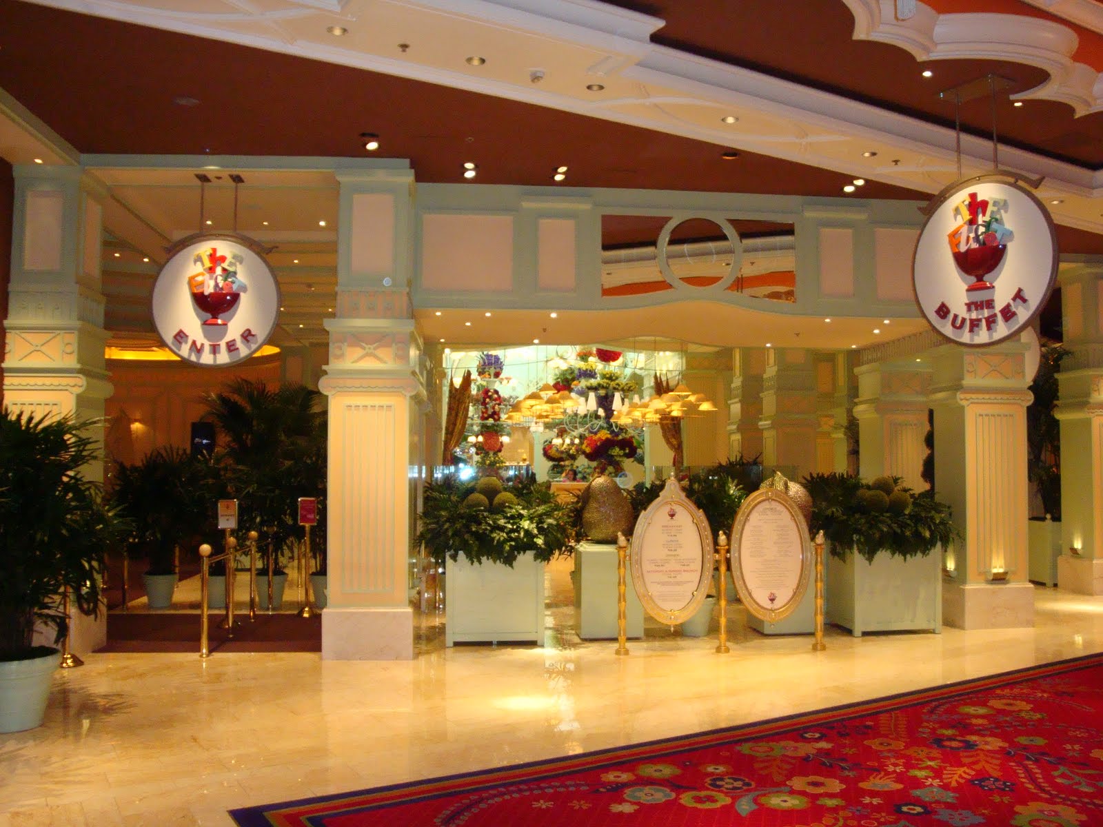 we hit up the Wynn buffet.