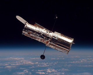กล้องโทรทรรศน์อวกาศฮับเบิล (Hubble Space Telescope)