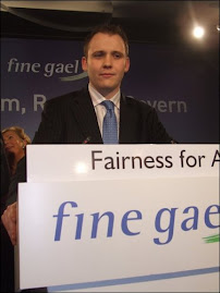 Ray addressing the 2008 Fine Gael National Conference