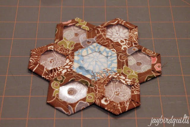 Hand Pieced Hexagon Quilt Tutorial – Wee Folk Art