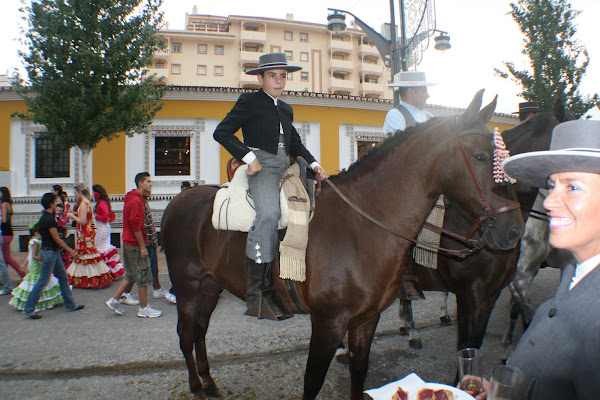 ELEGANTE EL NIÑO