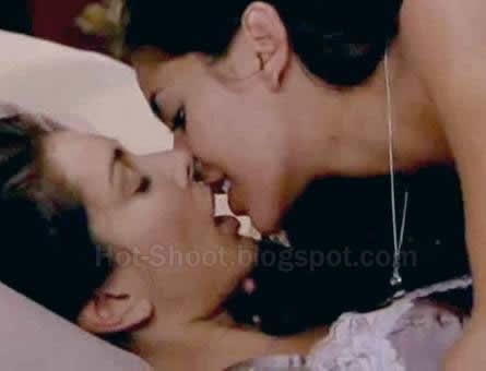 Lisa Ray Hot Kiss