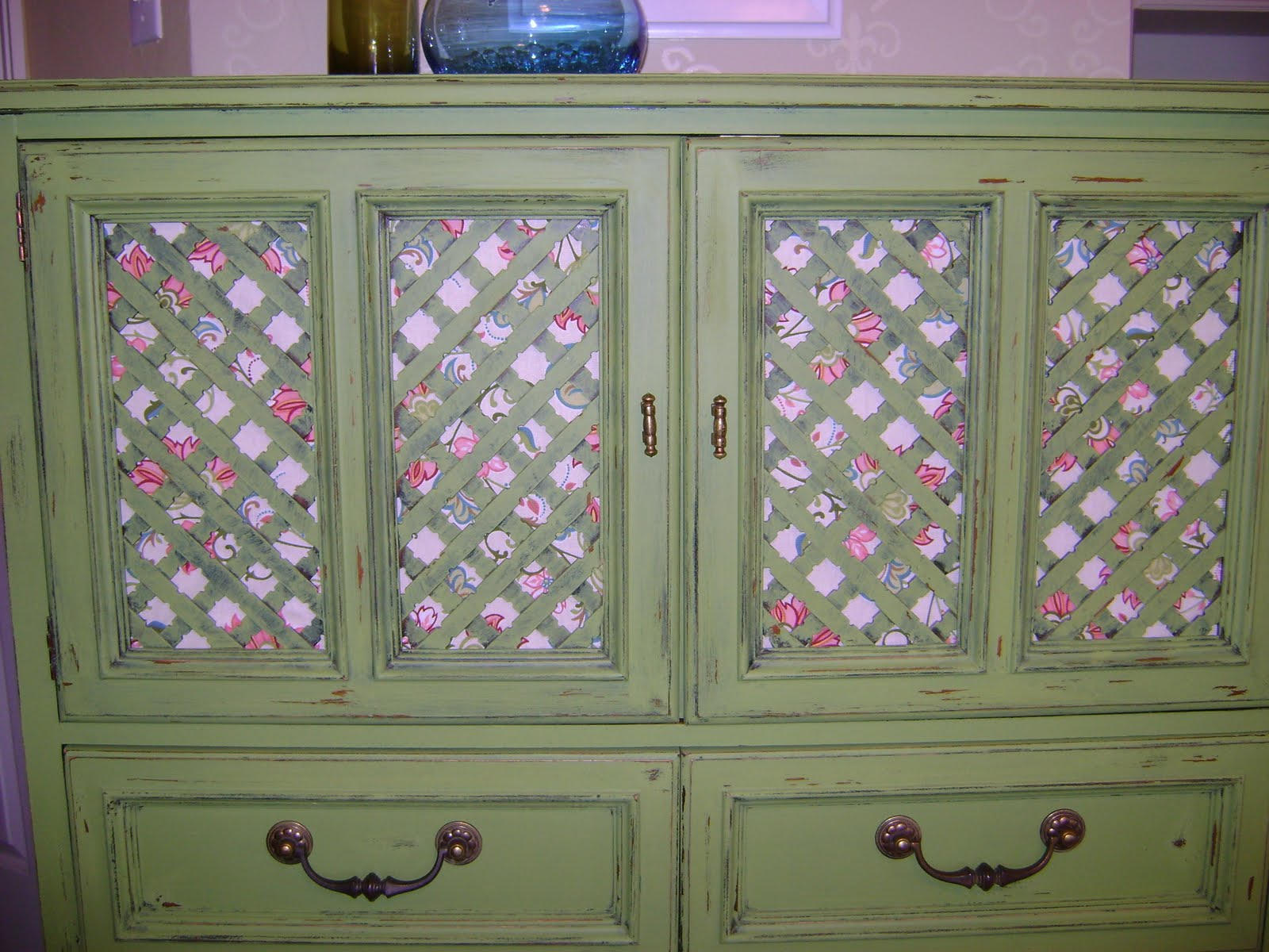 green armoire