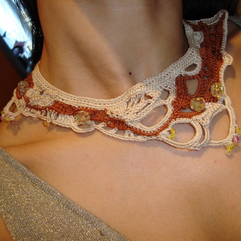 [Chocker+Cream+CafÃ©+3.JPG]