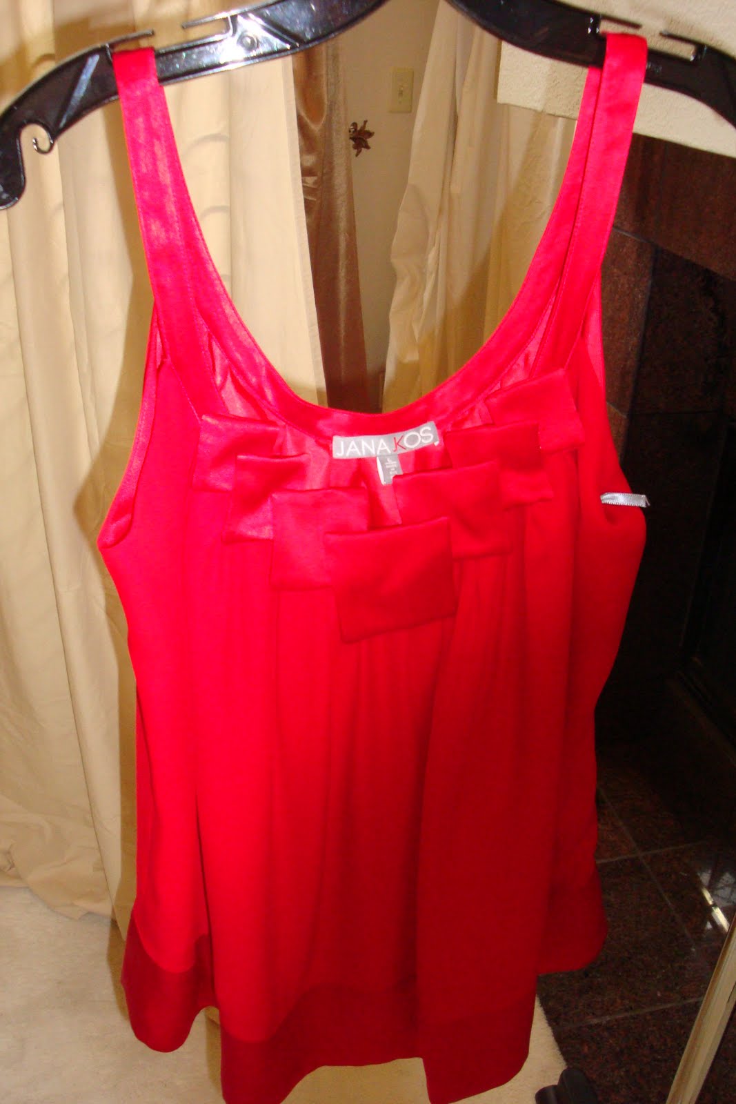 [red+002.JPG]
