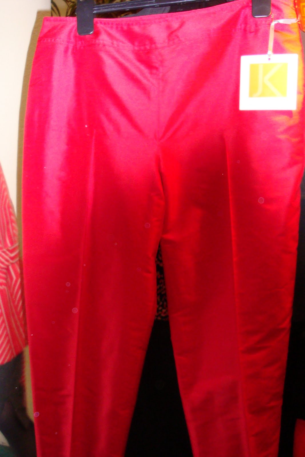 [red+008.JPG]