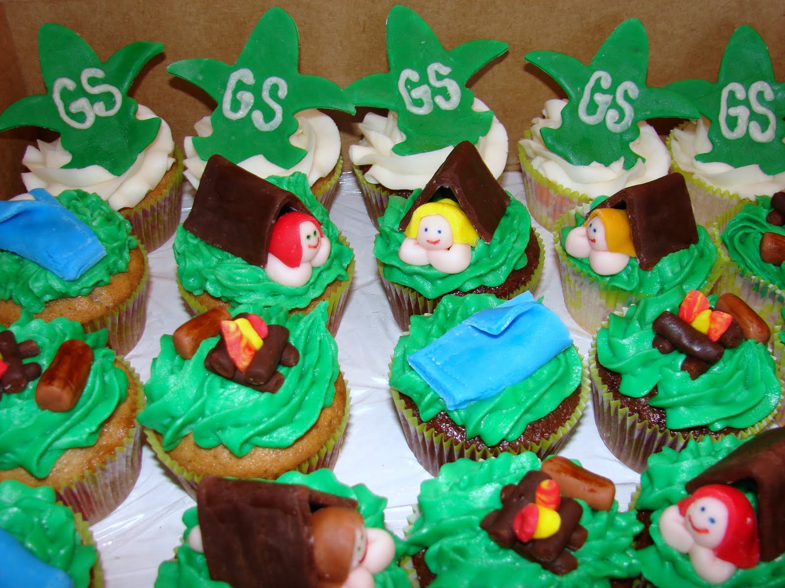 Ipsy Bipsy Bake Shop Girl Scout Cupcakes