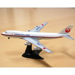 JAL 747 model with old marking JAL 747 model with old marking