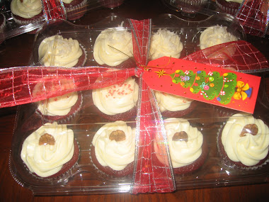 Cupcakes make great gifts!