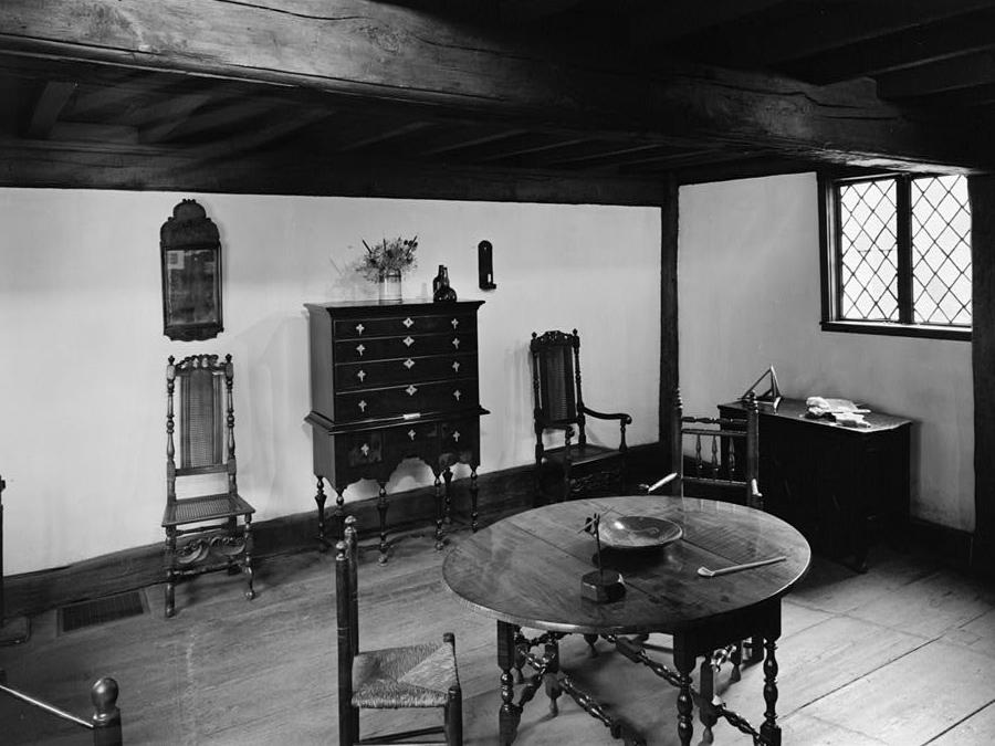 [whosehouse6-1+(2).jpg]