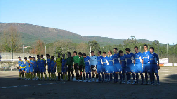 [Carvalhais__vs___O.Douro_002.JPG]