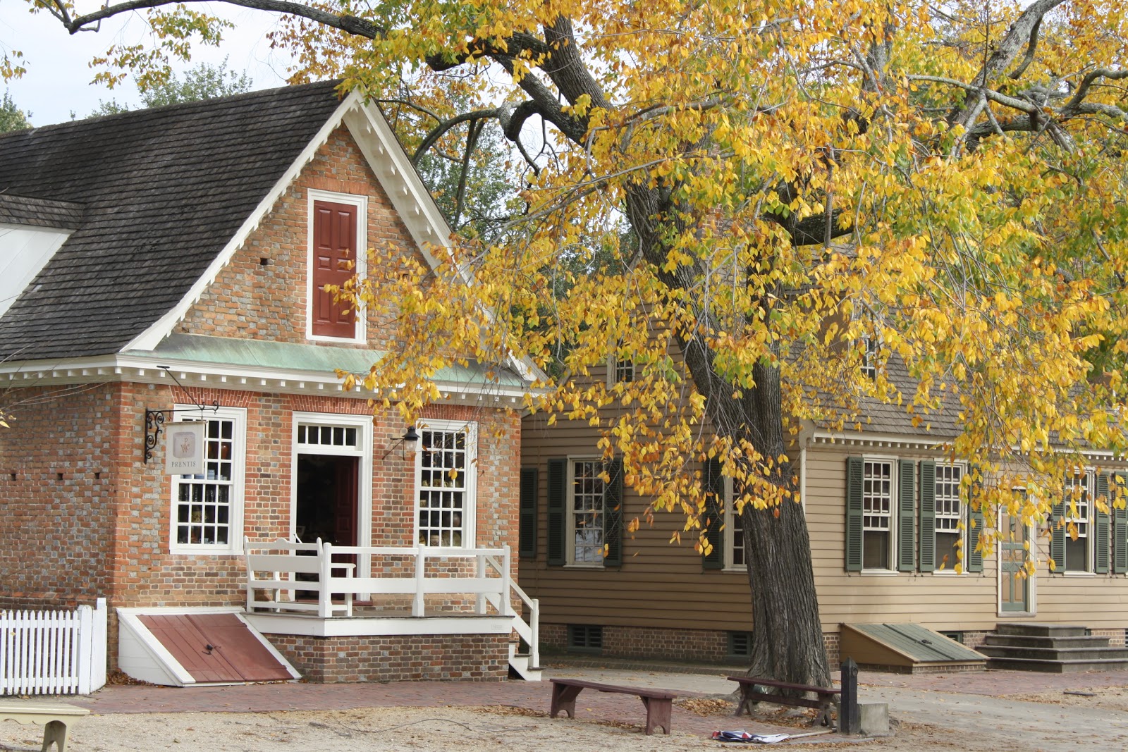 EAFCHomeLiving: Colonial Williamsburg in the Fall!